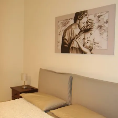 Artemisia Катания